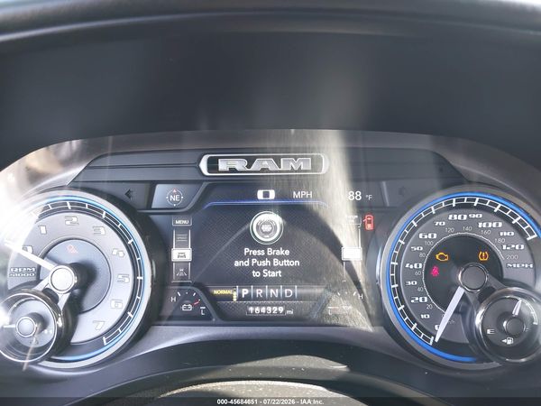 2019 RAM 1500 LIMITED  4X4 5'7 BOX