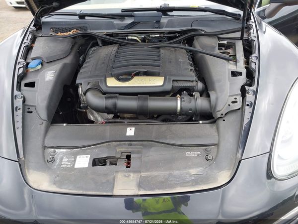 2013 PORSCHE CAYENNE
