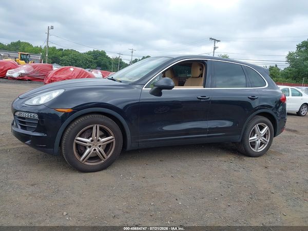 2013 PORSCHE CAYENNE