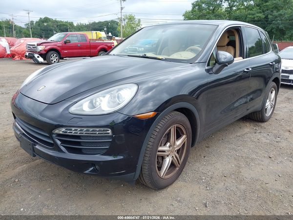 2013 PORSCHE CAYENNE