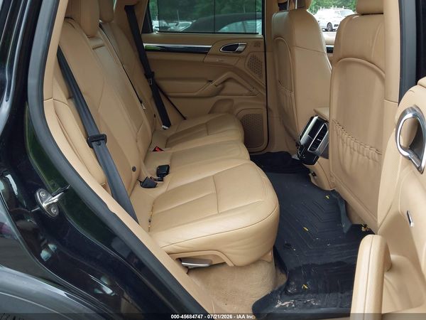 2013 PORSCHE CAYENNE