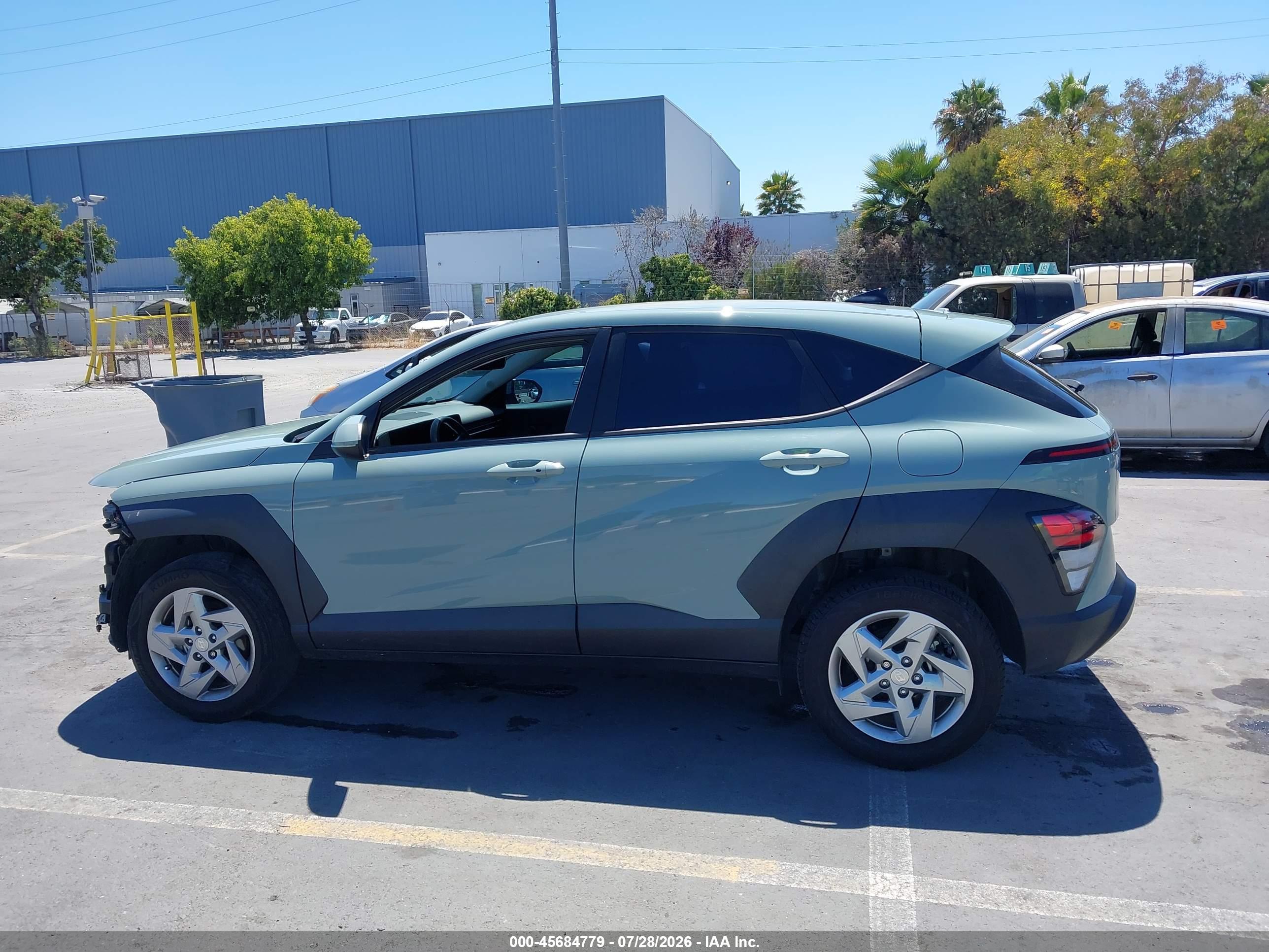 2024 HYUNDAI KONA SE