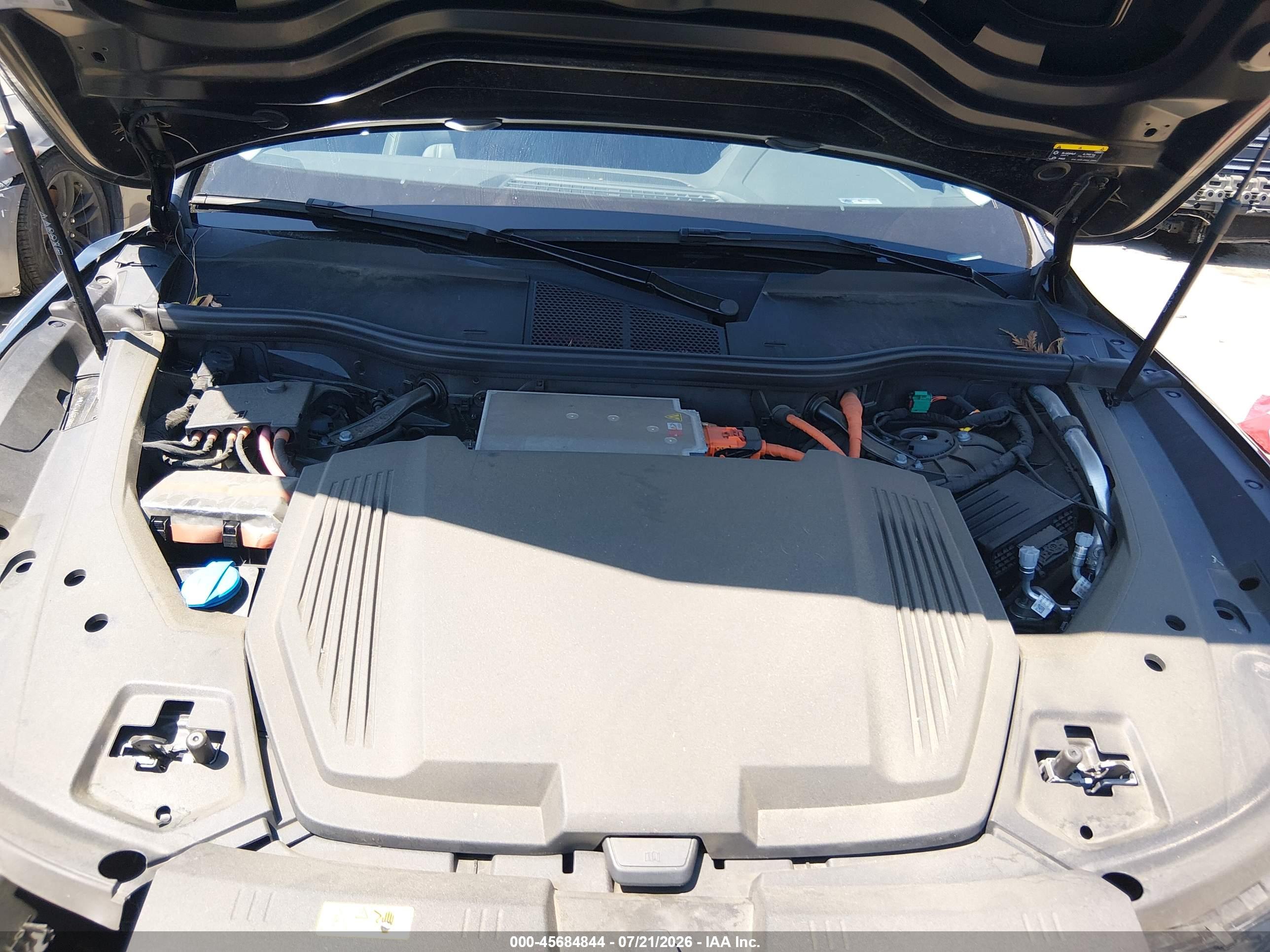 2024 AUDI Q8 E-TRON PREMIUM QUATTRO