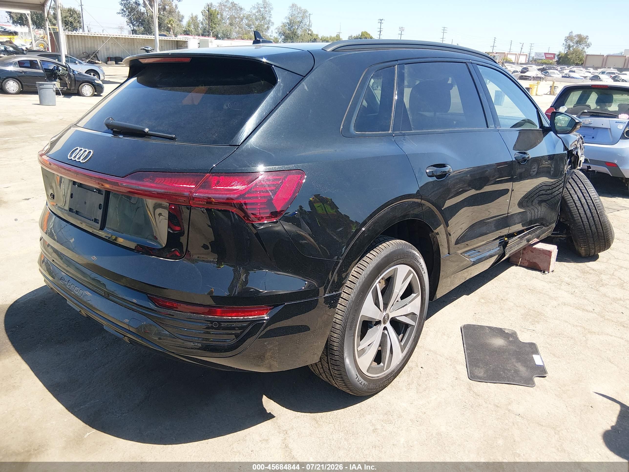 2024 AUDI Q8 E-TRON PREMIUM QUATTRO