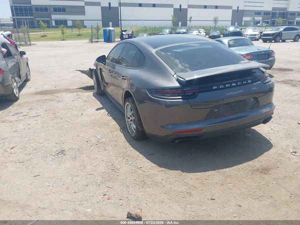 2017 PORSCHE PANAMERA 4