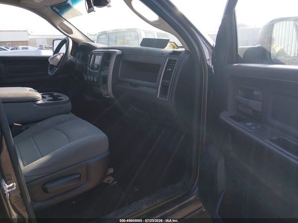 2016 RAM 1500 ST