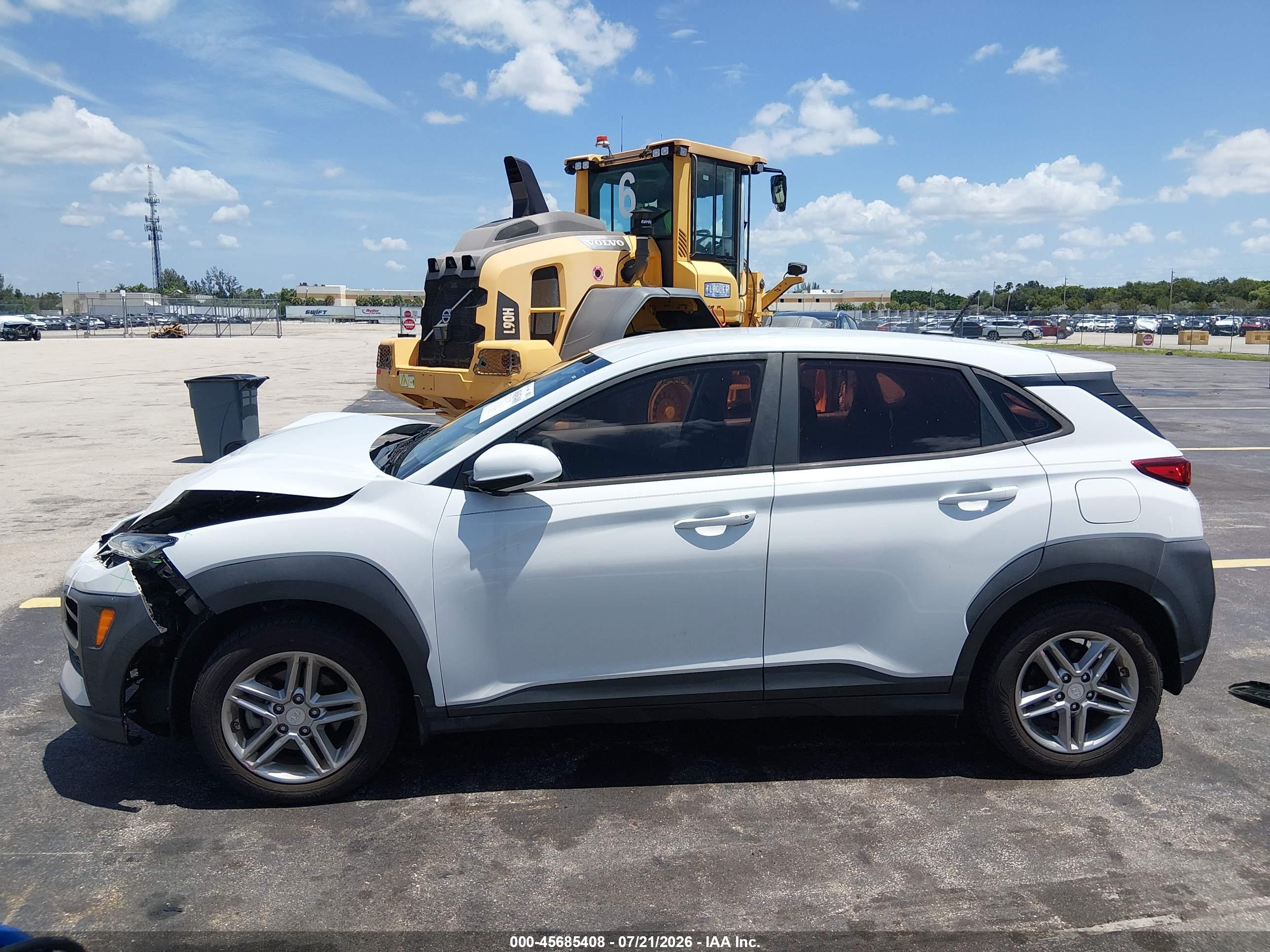 2020 HYUNDAI KONA SE