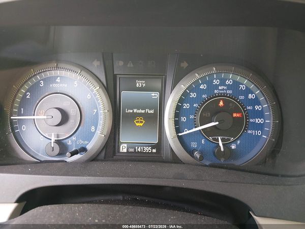 2015 TOYOTA SIENNA XLE 8 PASSENGER — I7