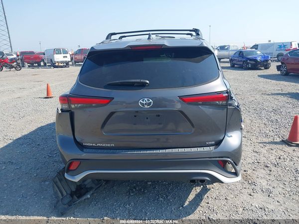 2023 TOYOTA HIGHLANDER XSE