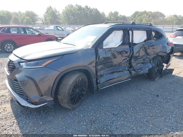2023 TOYOTA HIGHLANDER XSE