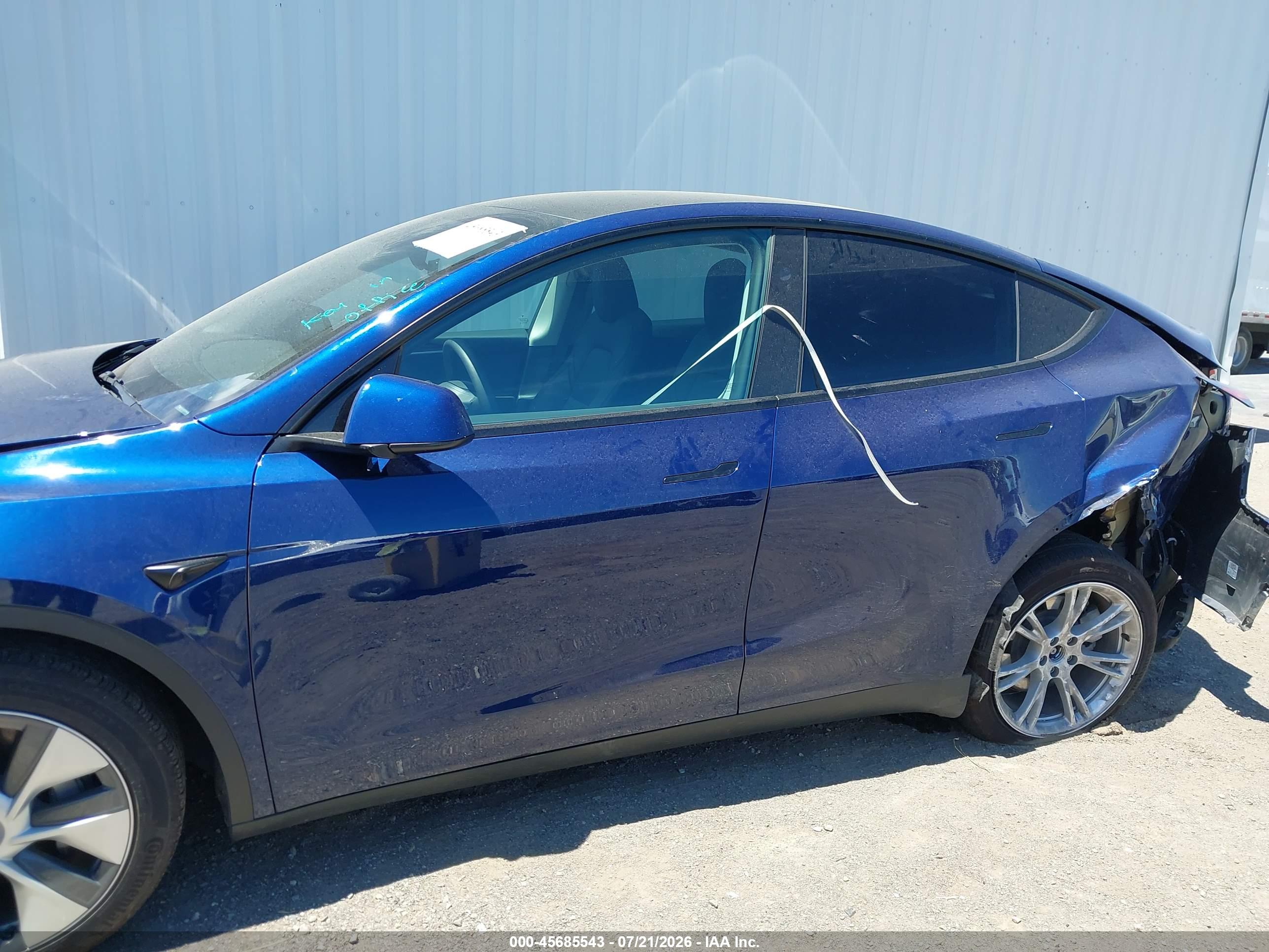 2023 TESLA MODEL Y
