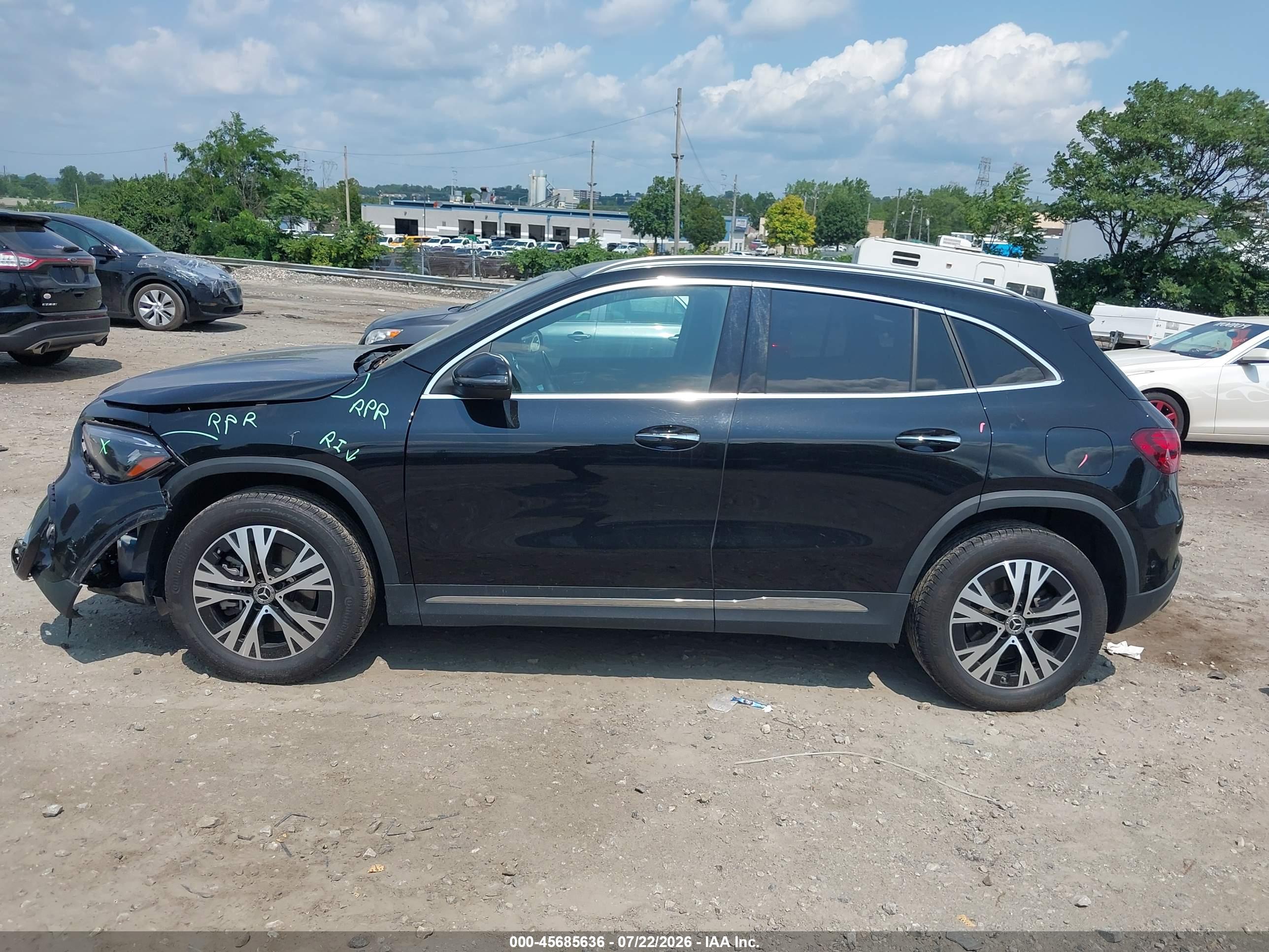 2025 MERCEDES-BENZ GLA 250 4MATIC