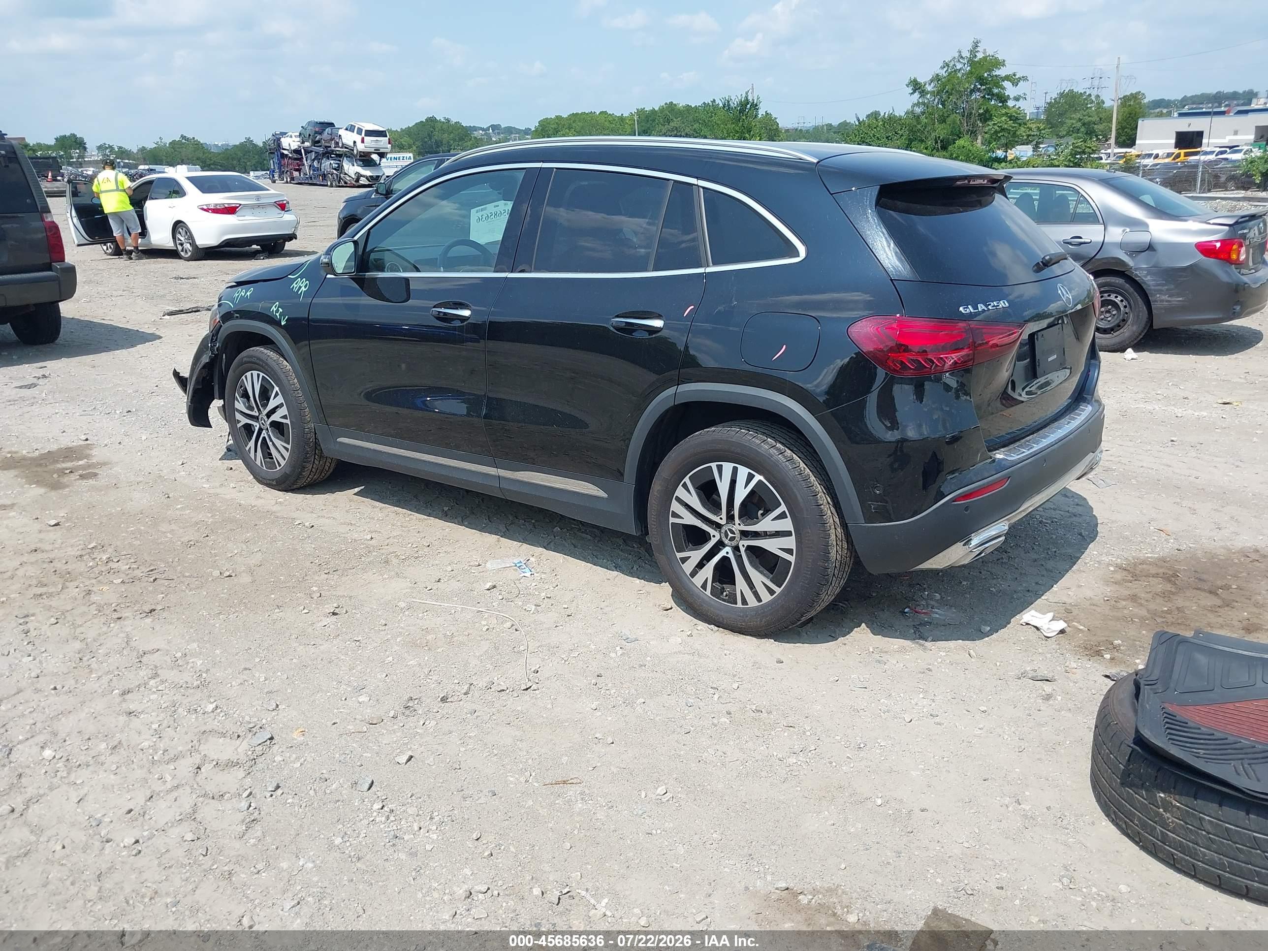 2025 MERCEDES-BENZ GLA 250 4MATIC