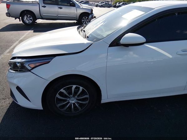 2024 KIA FORTE LX