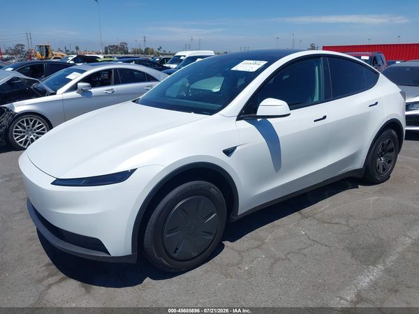 2026 TESLA MODEL Y