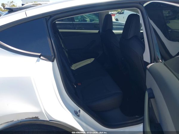 2026 TESLA MODEL Y