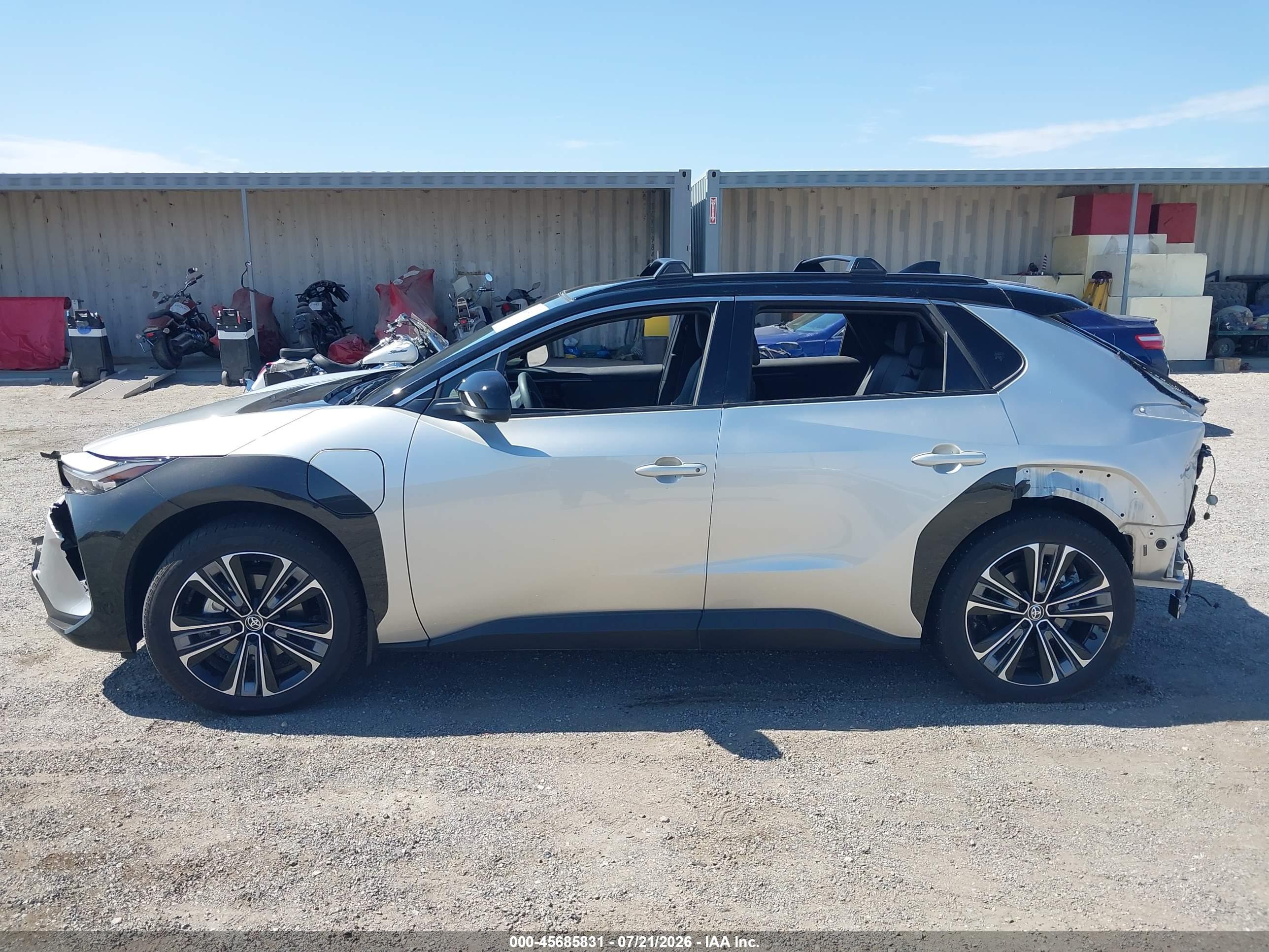2025 TOYOTA BZ4X LIMITED