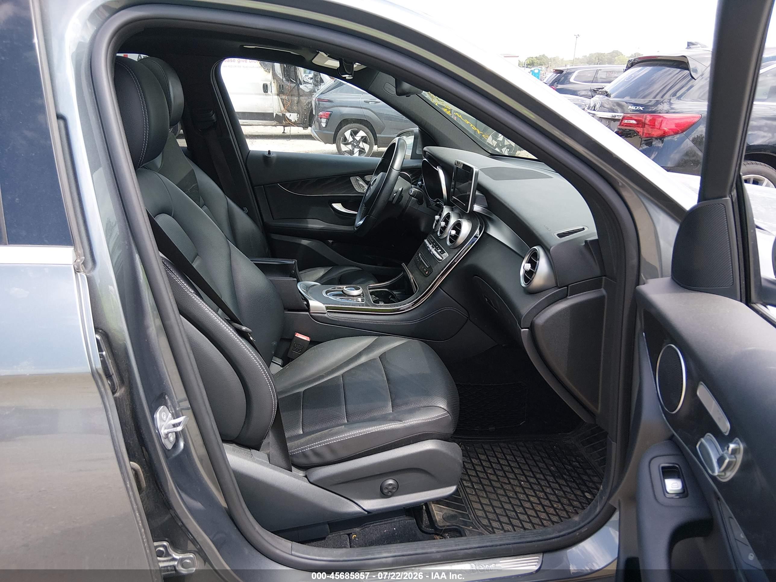 2018 MERCEDES-BENZ GLC 300 GLC300