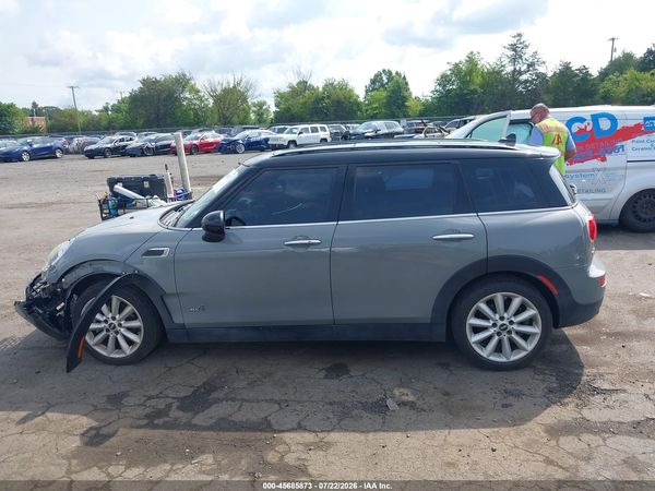 2017 MINI CLUBMAN COOPER
