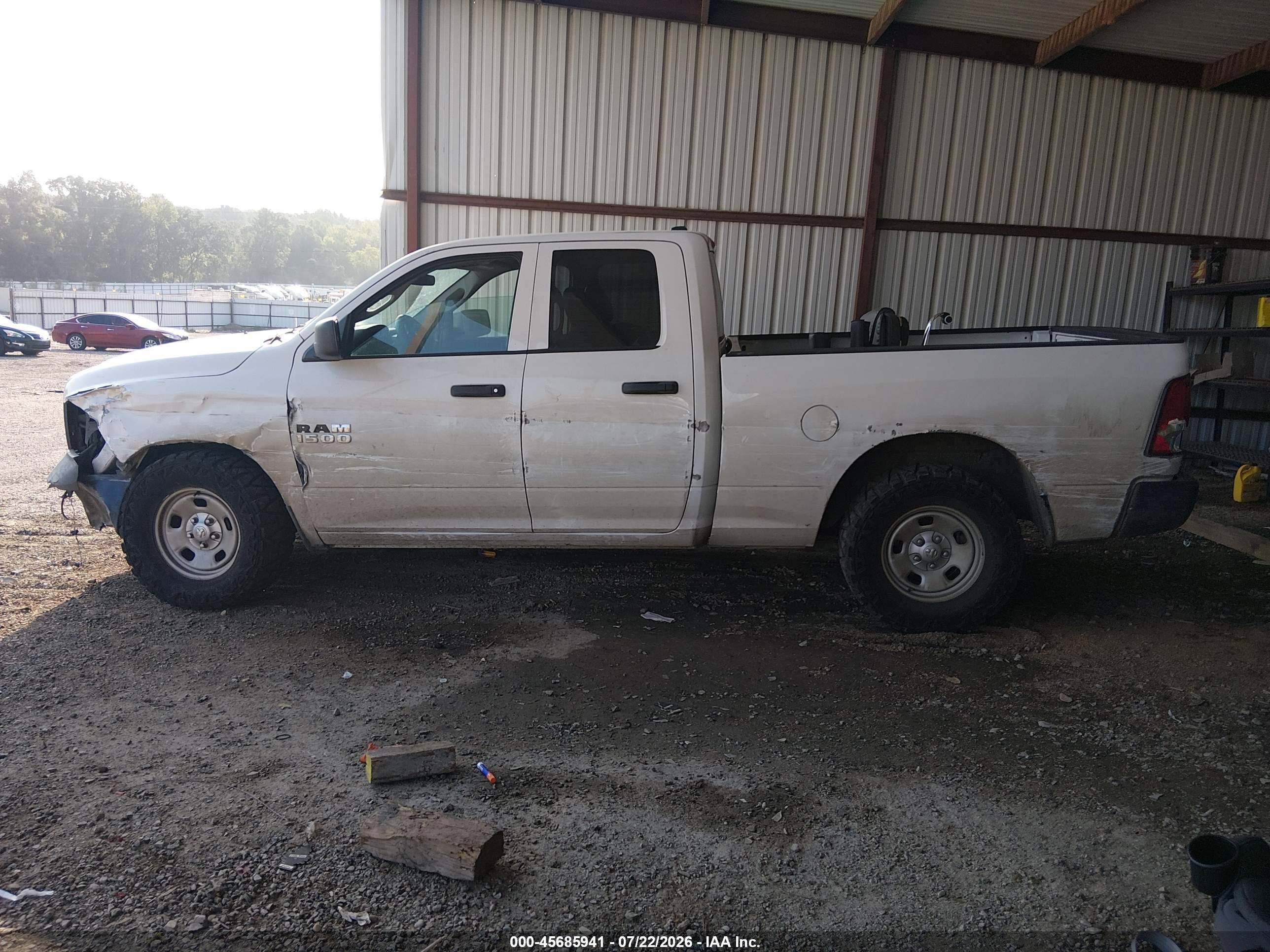 2017 RAM 1500 TRADESMAN  4X2 6'4 BOX