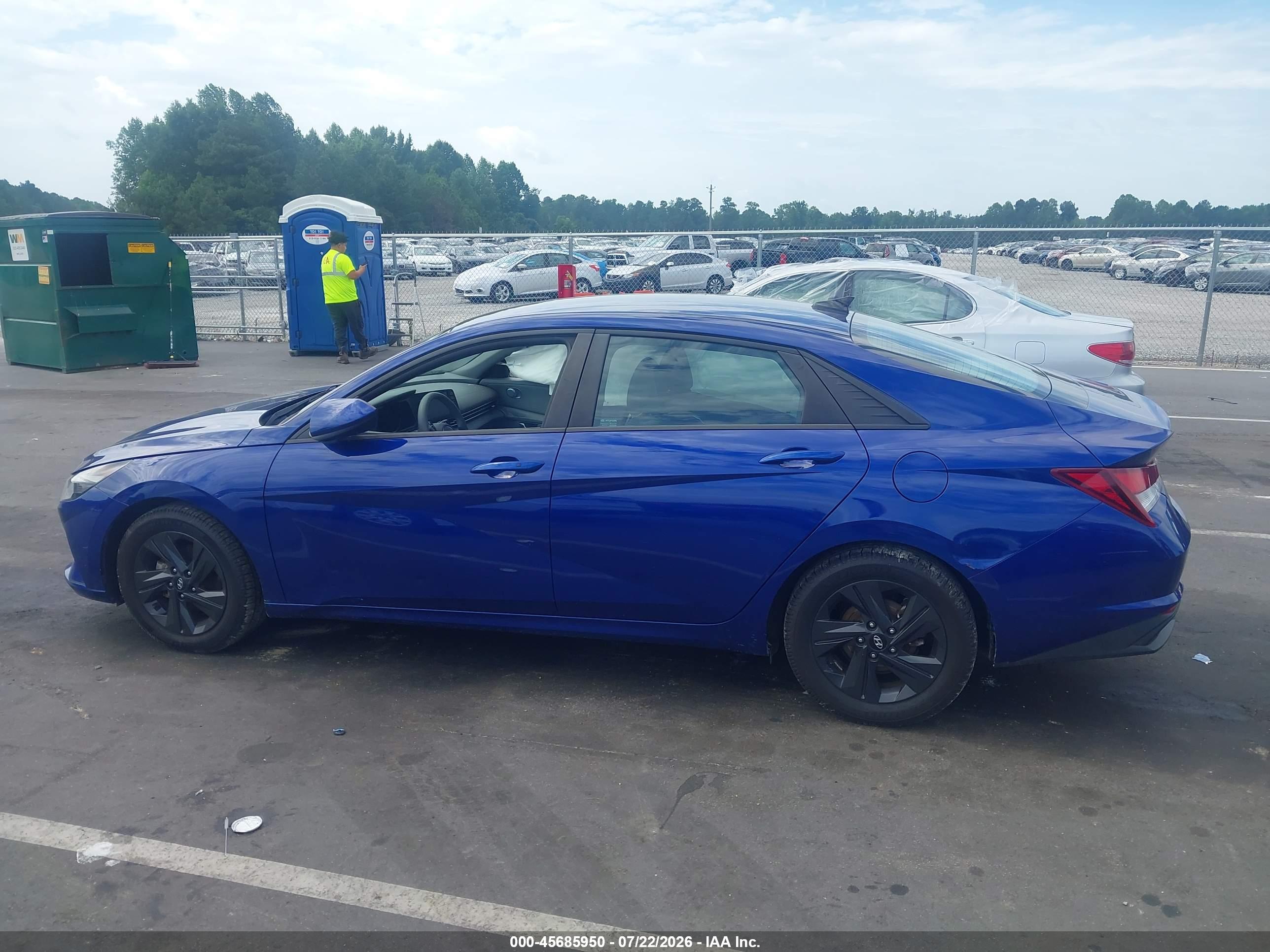 2022 HYUNDAI ELANTRA SEL