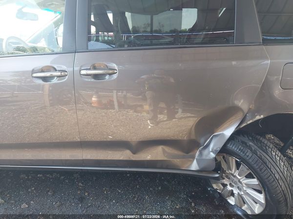 2014 TOYOTA SIENNA XLE 7 PASSENGER