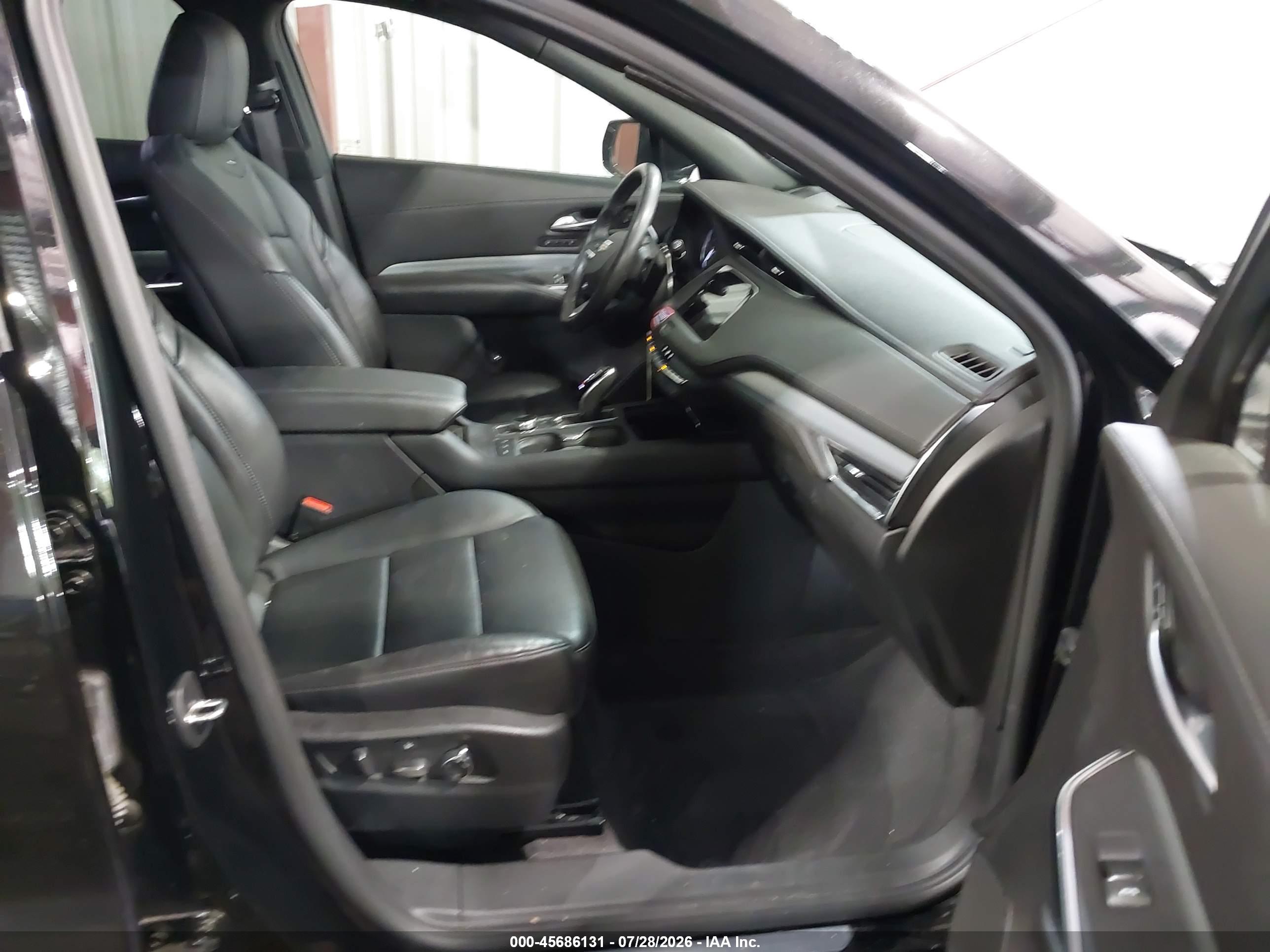 2023 CADILLAC XT4 AWD PREMIUM LUXURY