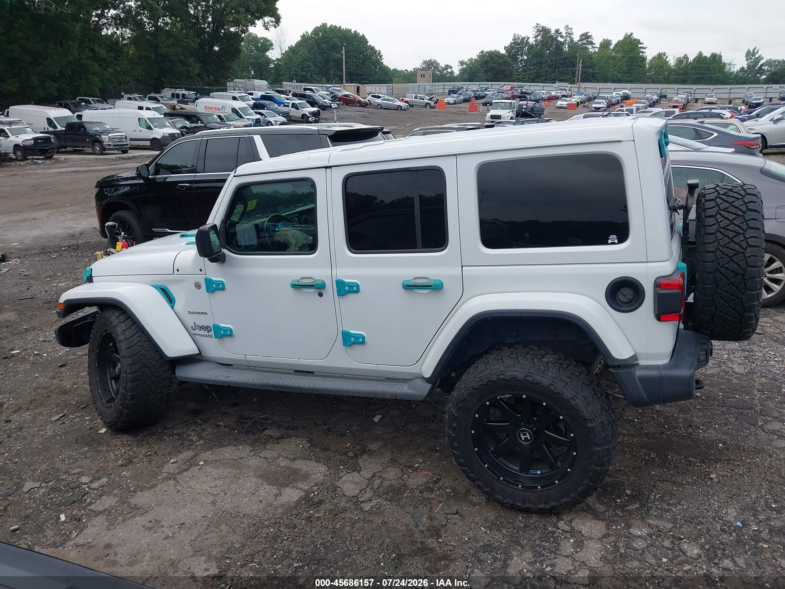 2018 JEEP WRANGLER UNLIMITED SAHARA 4X4