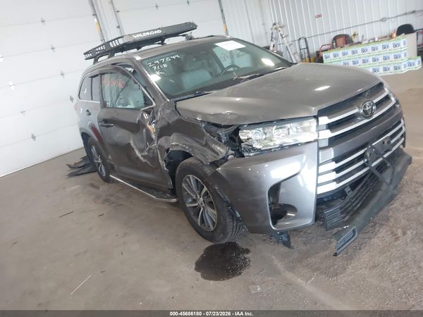 2017 TOYOTA HIGHLANDER XLE