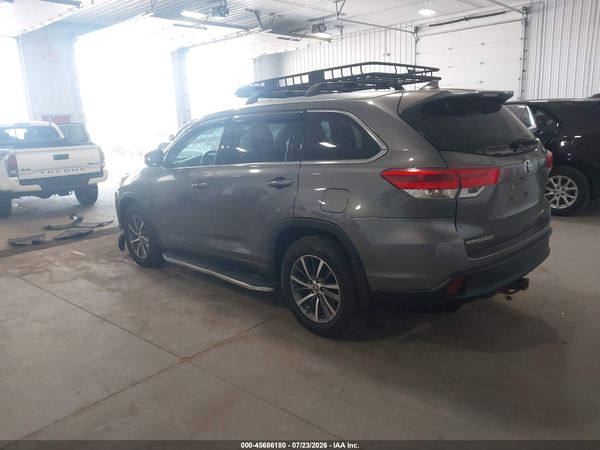 2017 TOYOTA HIGHLANDER XLE