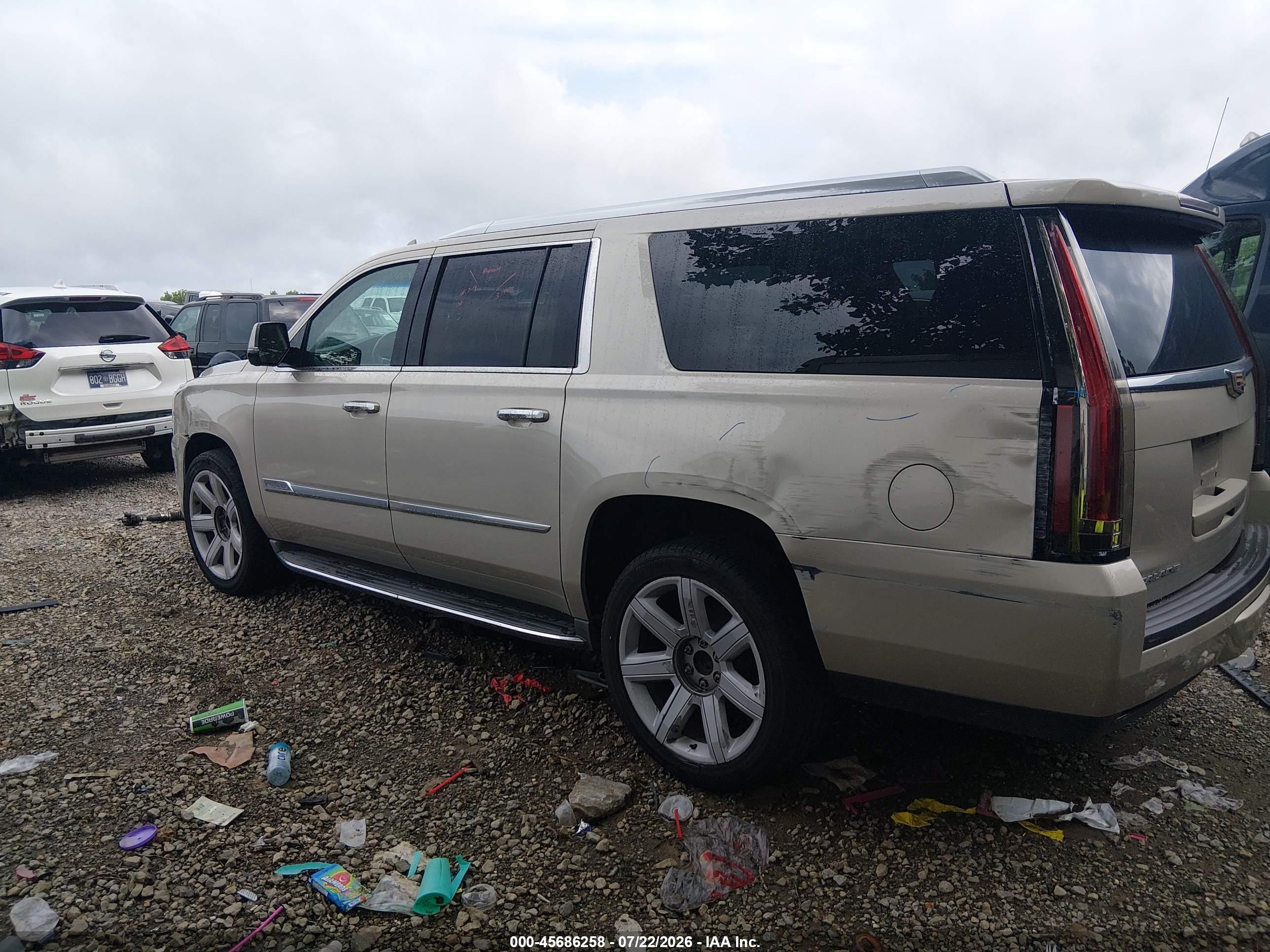 2016 CADILLAC ESCALADE ESV LUXURY COLLECTION