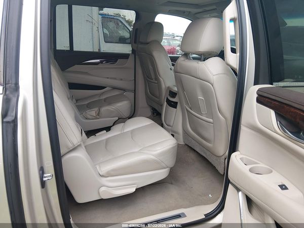 2016 CADILLAC ESCALADE ESV LUXURY COLLECTION