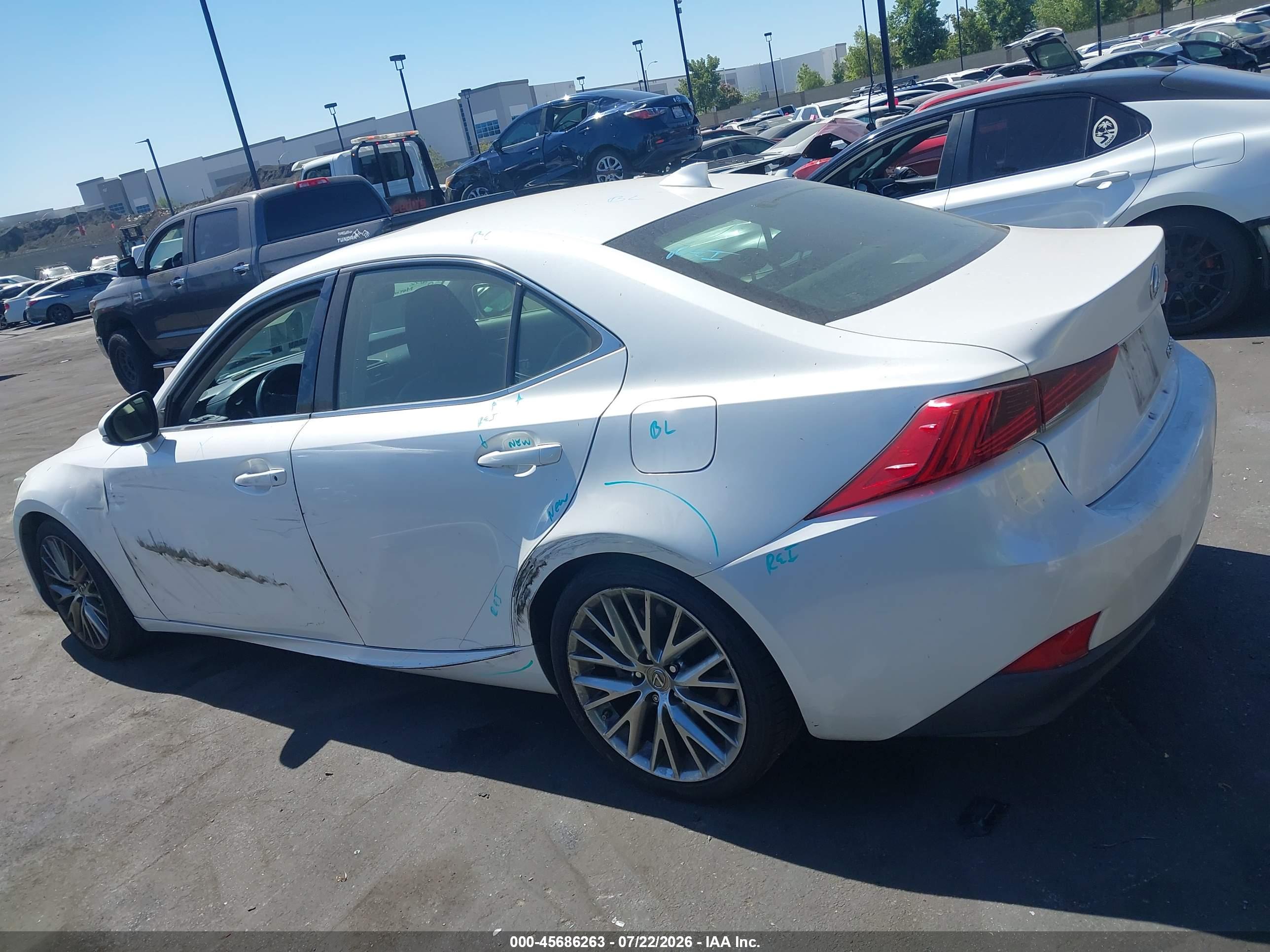 2018 LEXUS IS 300