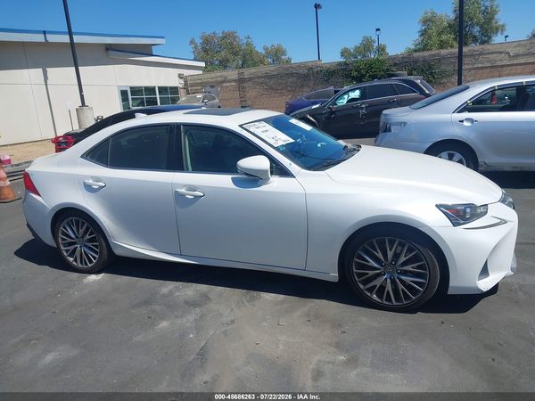 2018 LEXUS IS 300