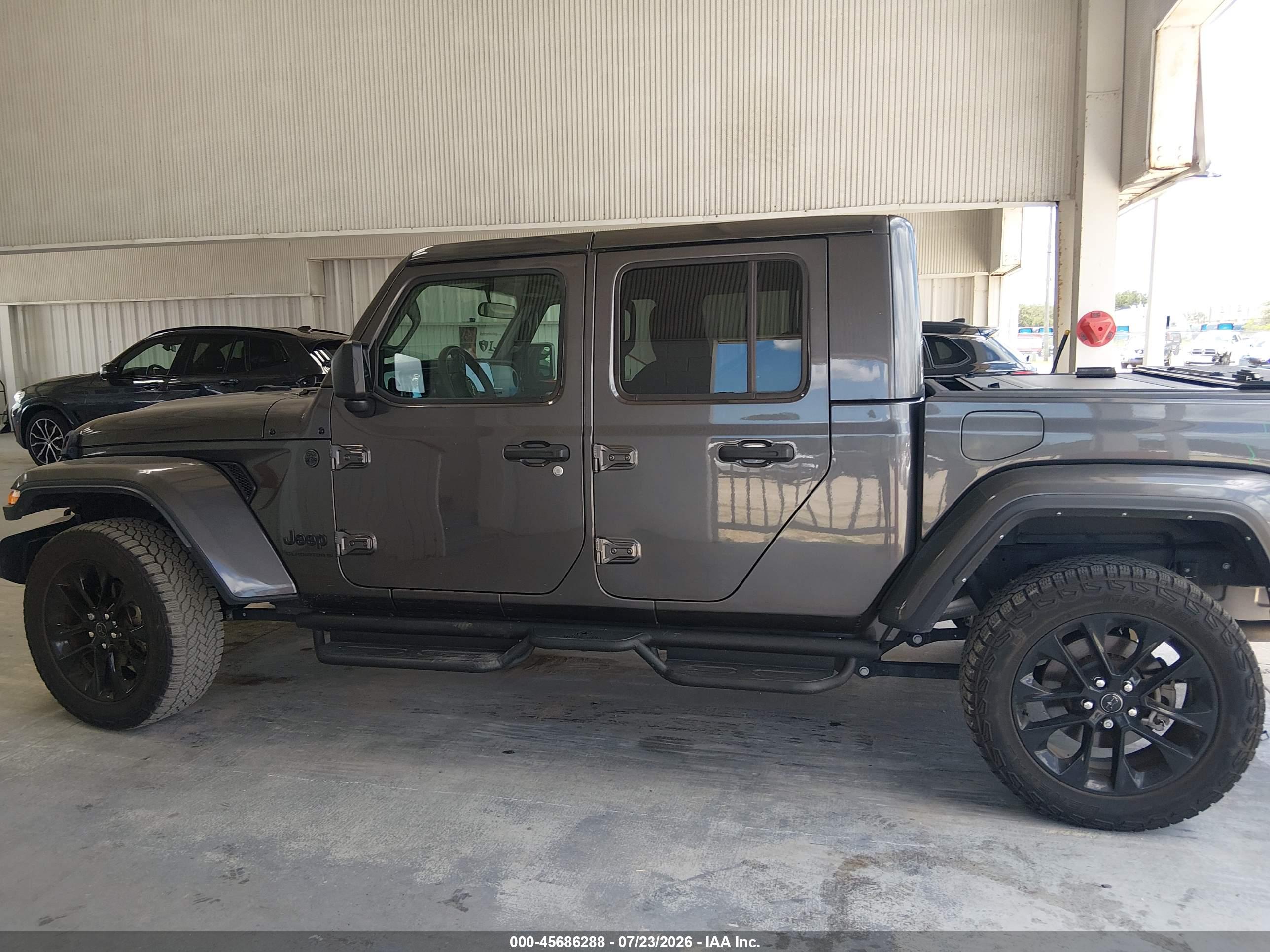 2024 JEEP GLADIATOR NIGHTHAWK