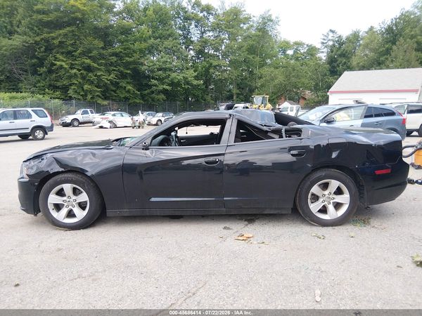 2013 DODGE CHARGER SE