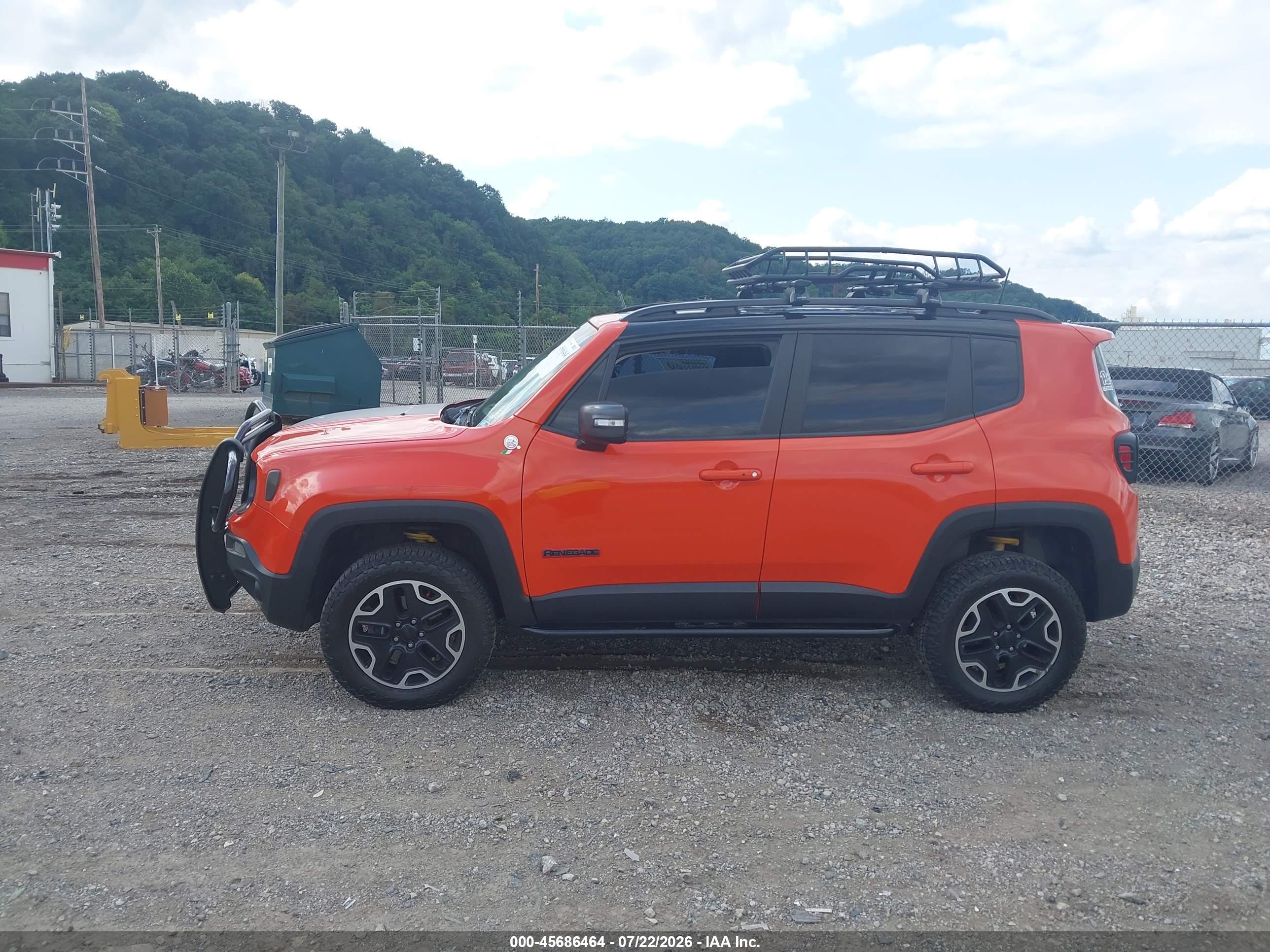 2017 JEEP RENEGADE TRAILHAWK