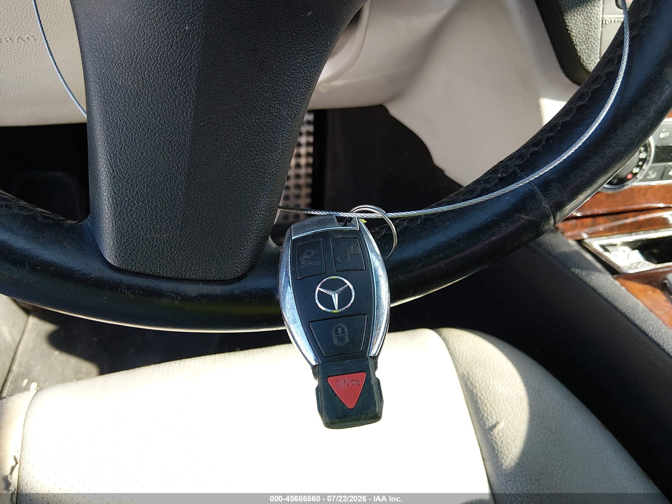 2011 MERCEDES-BENZ C 300 C300