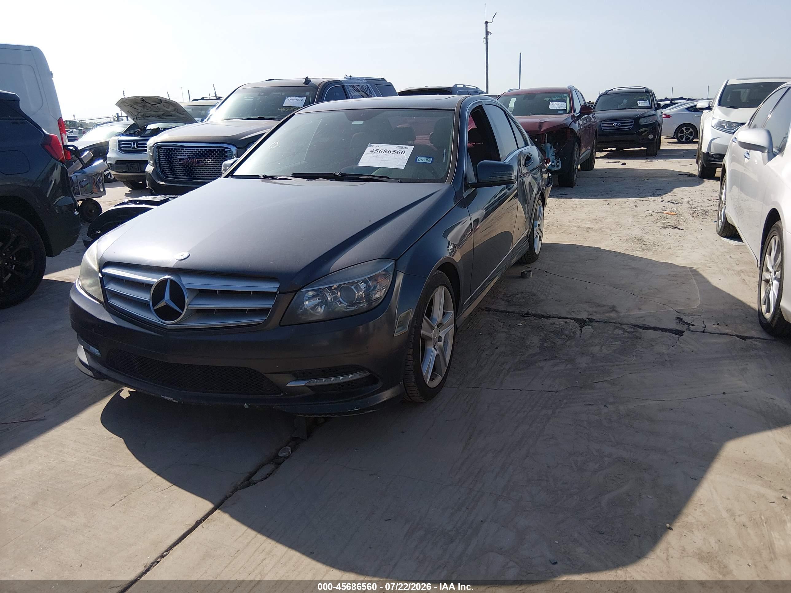 2011 MERCEDES-BENZ C 300 C300