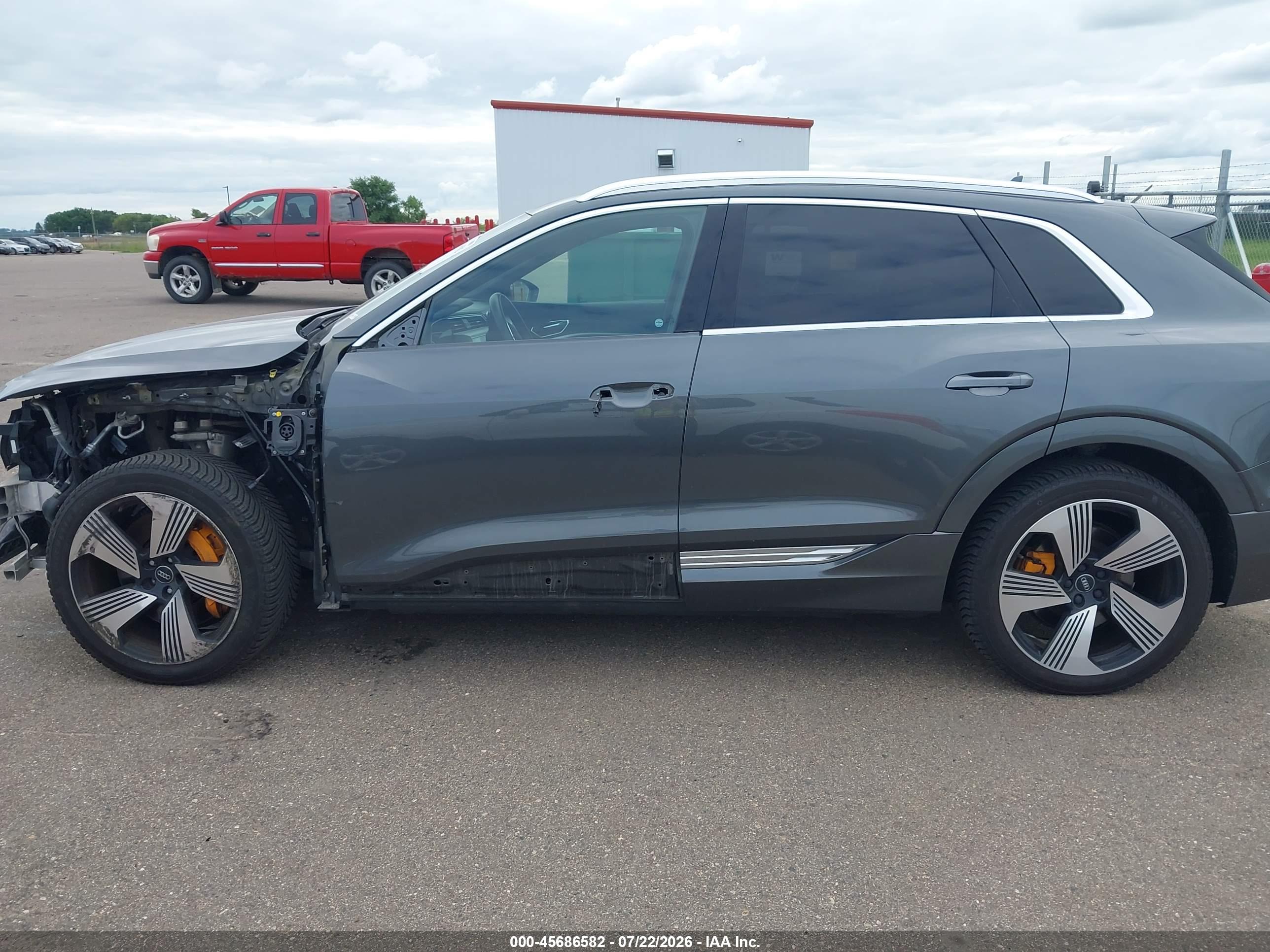 2019 AUDI E-TRON PREMIUM PLUS