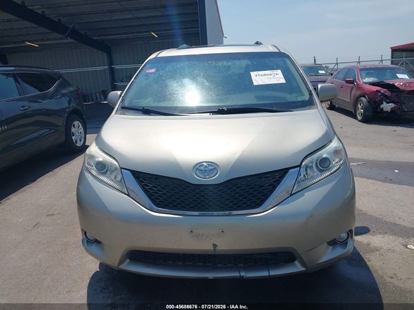 2015 TOYOTA SIENNA XLE PREMIUM 7 PASSENGER — I115