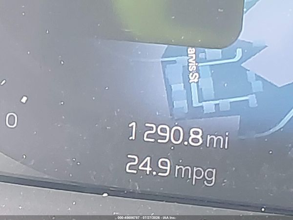 2026 VOLVO XC40