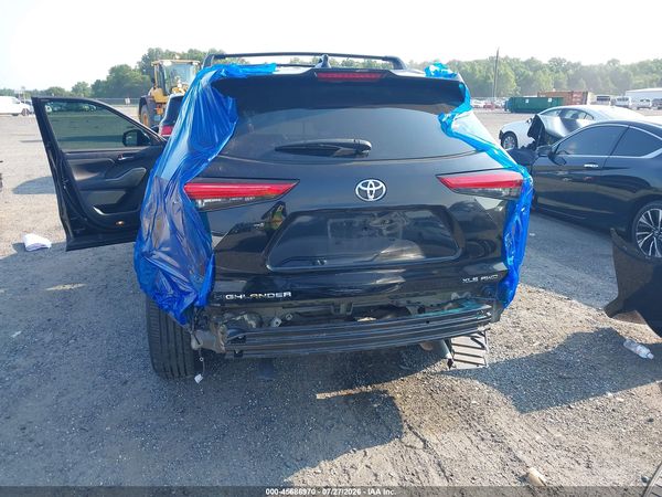 2022 TOYOTA HIGHLANDER XLE