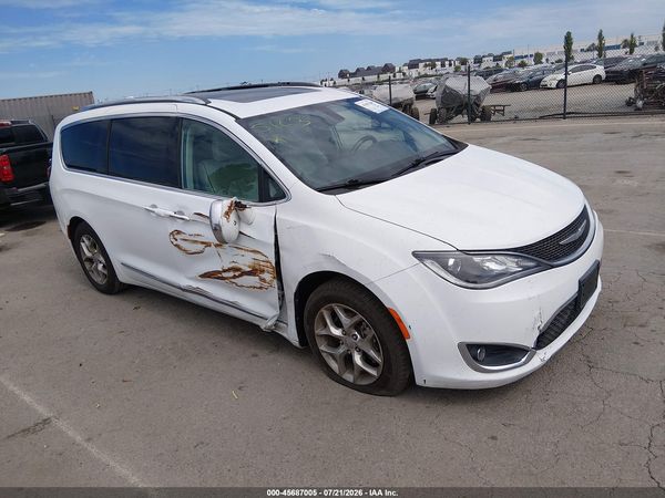 2017 CHRYSLER PACIFICA LIMITED — I1