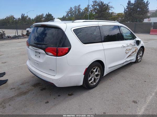 2017 CHRYSLER PACIFICA — I4