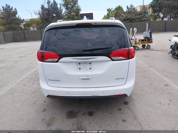2017 CHRYSLER PACIFICA LIMITED — I119