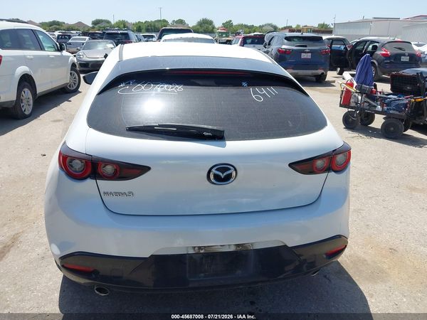 2022 MAZDA MAZDA3 Preferred Package