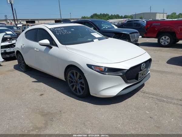 2022 MAZDA MAZDA3 Preferred Package