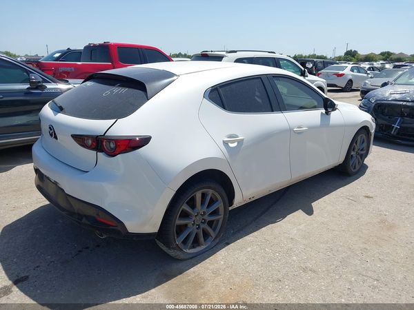 2022 MAZDA MAZDA3 Preferred Package