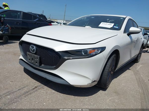2022 MAZDA MAZDA3 Preferred Package